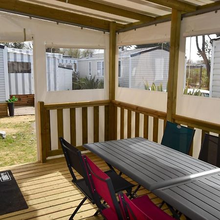 圣伊莱尔·德列La Roseliere ❁ Piscine ❁ Tranquillite公寓 外观 照片